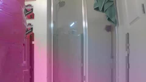 Snapshot of zaddypeg123 chatting on 10/22/25, 08:25 zaddypeg123 online show from 10/22/25, 08:25