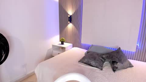 zafira online show from 02/11/25, 11:43