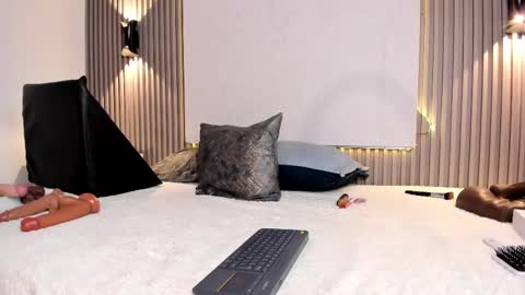 zafira online show from 02/20/25, 06:24