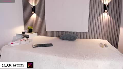 zafira online show from 09/29/25, 12:54