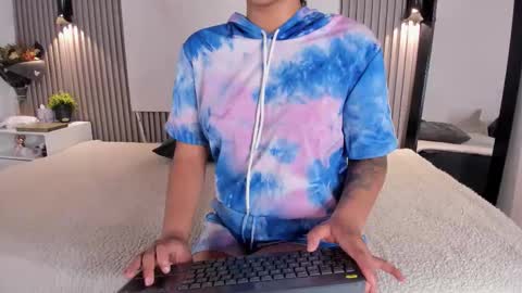 zafira online show from 12/22/25, 12:24