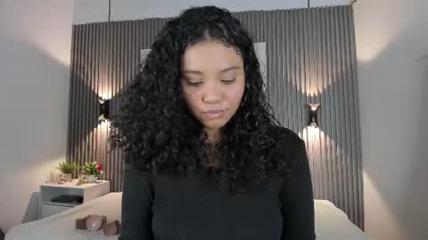 Snapshot of zafiiraa chatting on 06/23/26, 10:52 zafira online show from 06/23/26, 10:52