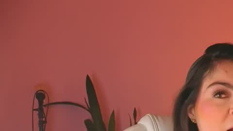 Snapshot of zafiiro_20 chatting on 02/04/26, 11:27 Zafiro online show from 02/04/26, 11:27