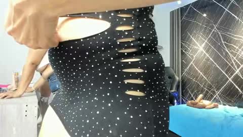 zafina_95 online show from 05/17/26, 11:28