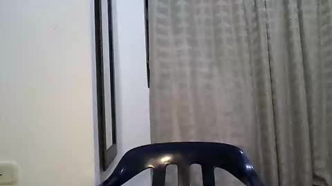 Snapshot of zafiro_rubi chatting on 04/24/26, 05:26 Zafiro online show from 04/24/26, 05:26