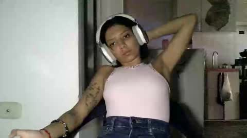 Snapshot of zafiro_rubi chatting on 05/22/26, 03:28 Zafiro online show from 05/22/26, 03:28