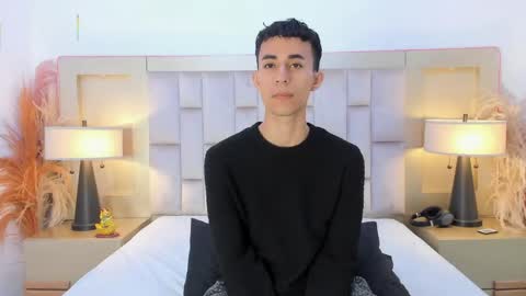 zahir_ashar online show from 04/18/26, 07:58