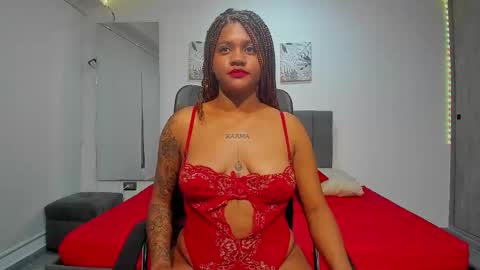zahra_rose online show from 03/05/25, 12:22