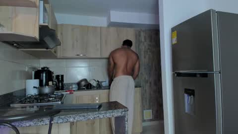 INSTAGRAM yormanfit7 online show from 03/06/25, 05:54