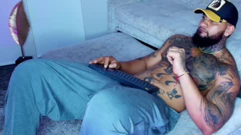 INSTAGRAM yormanfit7 online show from 09/25/25, 11:08