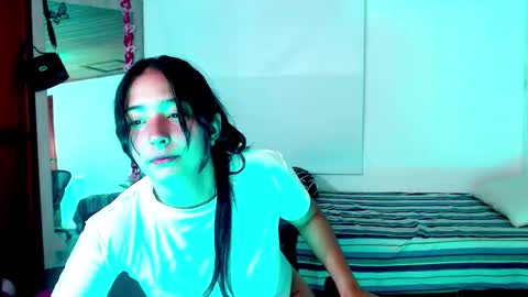 Zaina online show from 10/27/25, 01:48