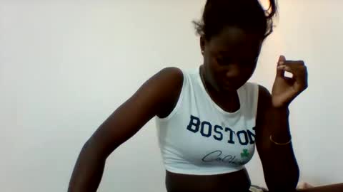 zainxxxx online show from 02/25/26, 06:56