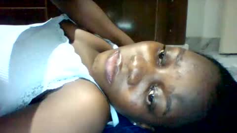 zainxxxx online show from 04/21/26, 07:06