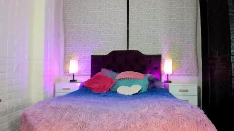 Snapshot of zamara_kleii chatting on 09/21/25, 05:09 Zamara Kleii online show from 09/21/25, 05:09