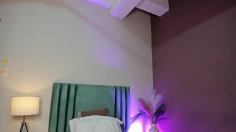 zamira_taylor online show from 04/09/26, 06:19