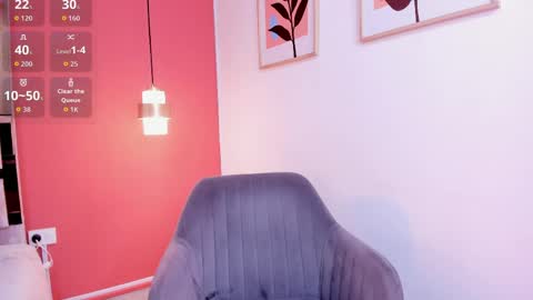 Snapshot of zamira_taylor chatting on 05/15/26, 11:12 zamira_taylor online show from 05/15/26, 11:12