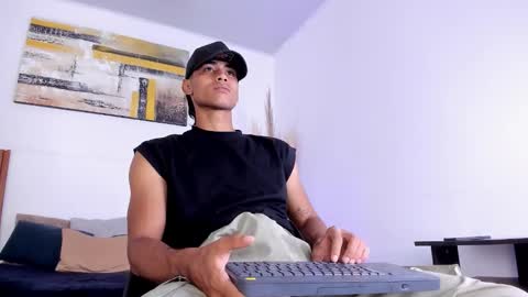 Zander online show from 11/15/25, 01:40