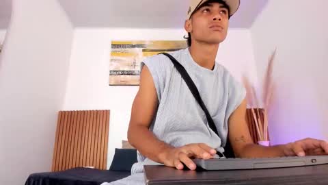 Zander online show from 12/20/25, 12:56