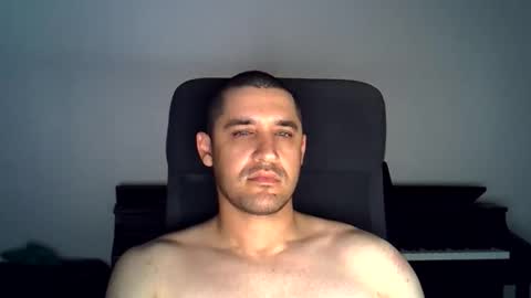 Snapshot of zaneygee1995 chatting on 05/30/26, 05:43 zaneygee1995 online show from 05/30/26, 05:43