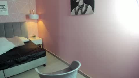 Zara Sweet  online show from 01/13/26, 11:59