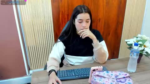 Zara online show from 09/22/25, 12:40