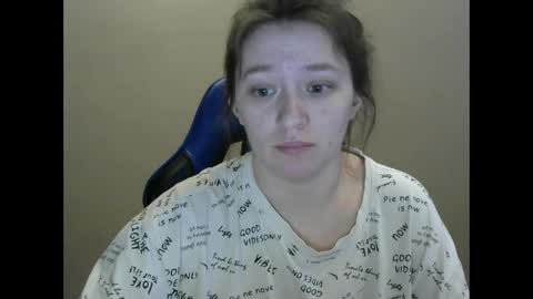 chaturcum online show from 02/04/25, 10:43