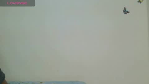 Snapshot of zara_lae chatting on 06/06/26, 04:33 nicky online show from 06/06/26, 04:33