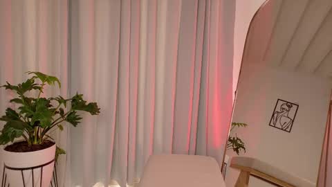 Snapshot of zara_nova chatting on 02/05/26, 07:07 Zara Nova online show from 02/05/26, 07:07