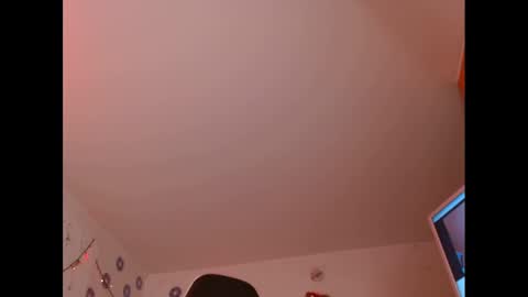 Snapshot of zarabby_skuirt chatting on 01/04/25, 02:56 Zarabby online show from 01/04/25, 02:56