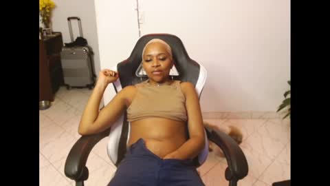 Snapshot of zarabby_skuirt chatting on 01/11/25, 04:06 Zarabby online show from 01/11/25, 04:06