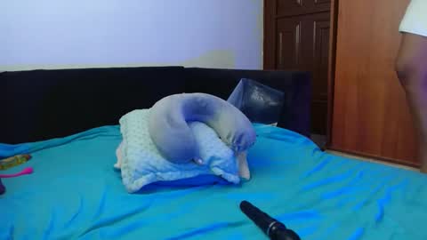 Snapshot of zarabby_skuirt chatting on 09/11/25, 05:02 Zarabby online show from 09/11/25, 05:02