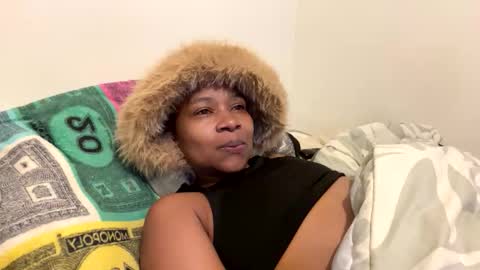 Snapshot of zarabby_skuirt chatting on 10/12/25, 05:56 Zarabby online show from 10/12/25, 05:56