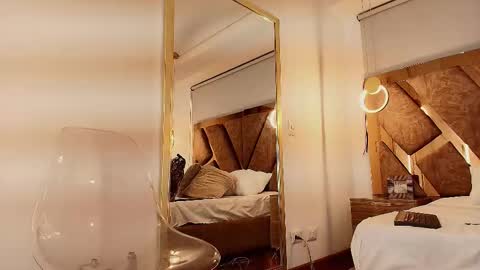 Zarah Andrews online show from 09/16/25, 12:06