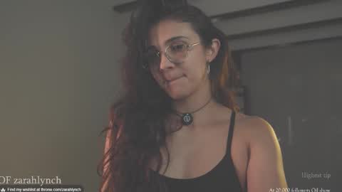 Snapshot of zarahlynch chatting on 10/29/25, 11:50 Miss Lynch Next show 2911 online show from 10/29/25, 11:50