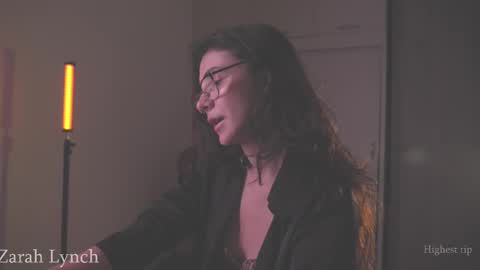 Snapshot of zarahlynch chatting on 03/12/26, 12:17 Miss Lynch Next show 2911 online show from 03/12/26, 12:17