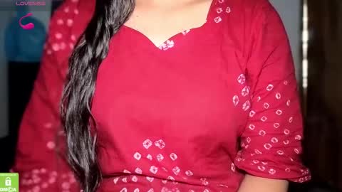 zararaina online show from 02/11/26, 02:05