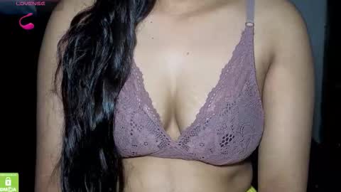 zararaina online show from 03/15/26, 01:06