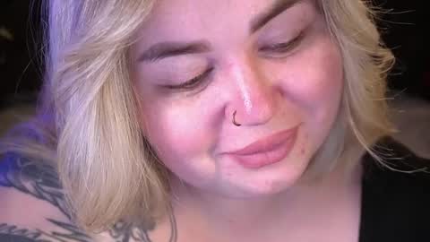 Lola online show from 04/21/26, 02:51