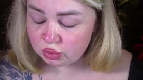 Lola online show from 05/12/26, 07:22