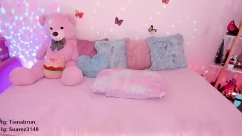 Zara online show from 02/17/25, 02:59