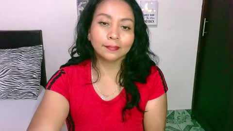 Snapshot of zaray_45bella chatting on 03/06/25, 11:09 zaray online show from 03/06/25, 11:09