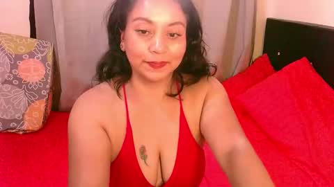 Snapshot of zaray_45bella chatting on 09/29/25, 09:19 zaray online show from 09/29/25, 09:19