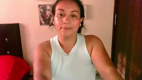 Snapshot of zaray_45bella chatting on 10/07/25, 09:34 zaray online show from 10/07/25, 09:34