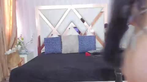 Snapshot of zaraycox chatting on 10/01/25, 01:39 Zaraycox online show from 10/01/25, 01:39