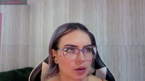 Isabella online show from 04/21/26, 12:55