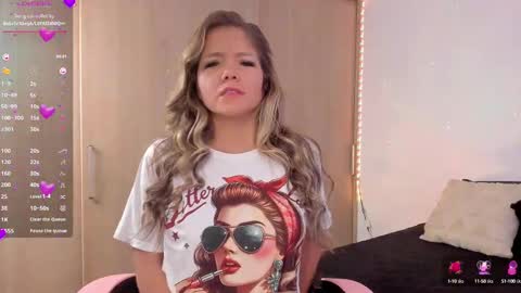 Mia online show from 03/12/25, 10:16