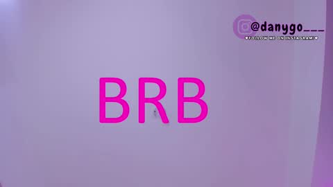 Snapshot of zarianaevanz chatting on 03/06/25, 01:48 Zariana online show from 03/06/25, 01:48