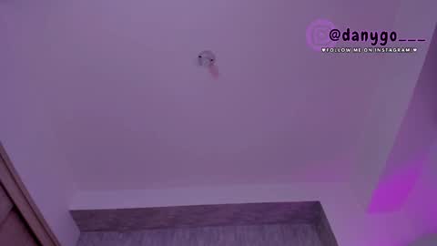 Snapshot of zarianaevanz chatting on 03/06/25, 09:31 Zariana online show from 03/06/25, 09:31