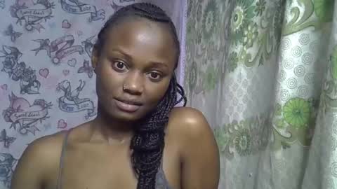 Snapshot of zarinamarlin chatting on 04/25/26, 01:52 zarinamarlin online show from 04/25/26, 01:52