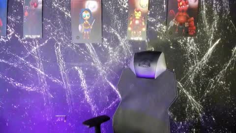 Snapshot of zarinawynne chatting on 12/21/25, 12:56 Zarina Waynne online show from 12/21/25, 12:56